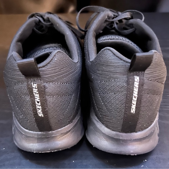 Skechers Black Quilted Memory Foam Tennis Shoes Size 9 - Picture 5 of 7